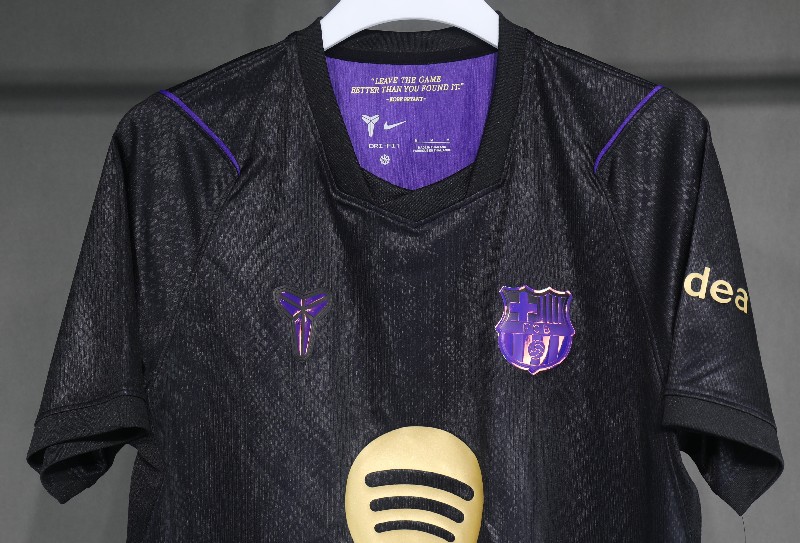 26/27 Barcelona Away Jersey Fan Version Cheap Replica Football Shirt