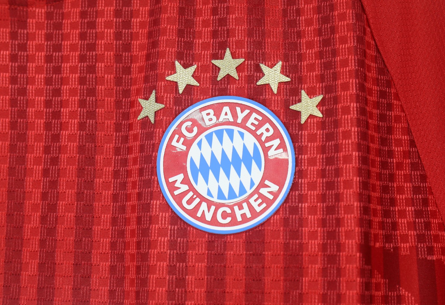 26/27 Bayern Munich Home Long Sleeve Players's Cheap Replica Jersey