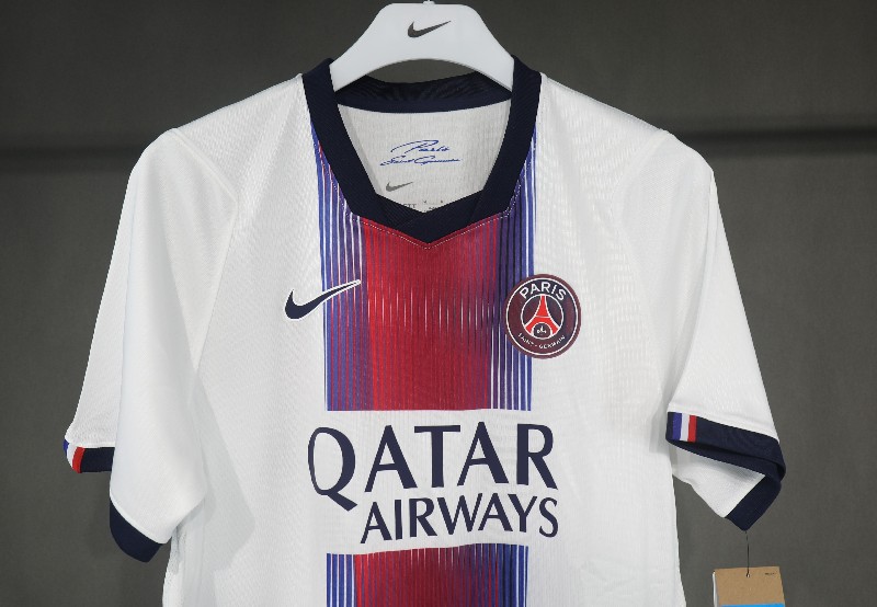 26/27 PSG Away Fan Version Cheap Replica Jersey Football Shirt
